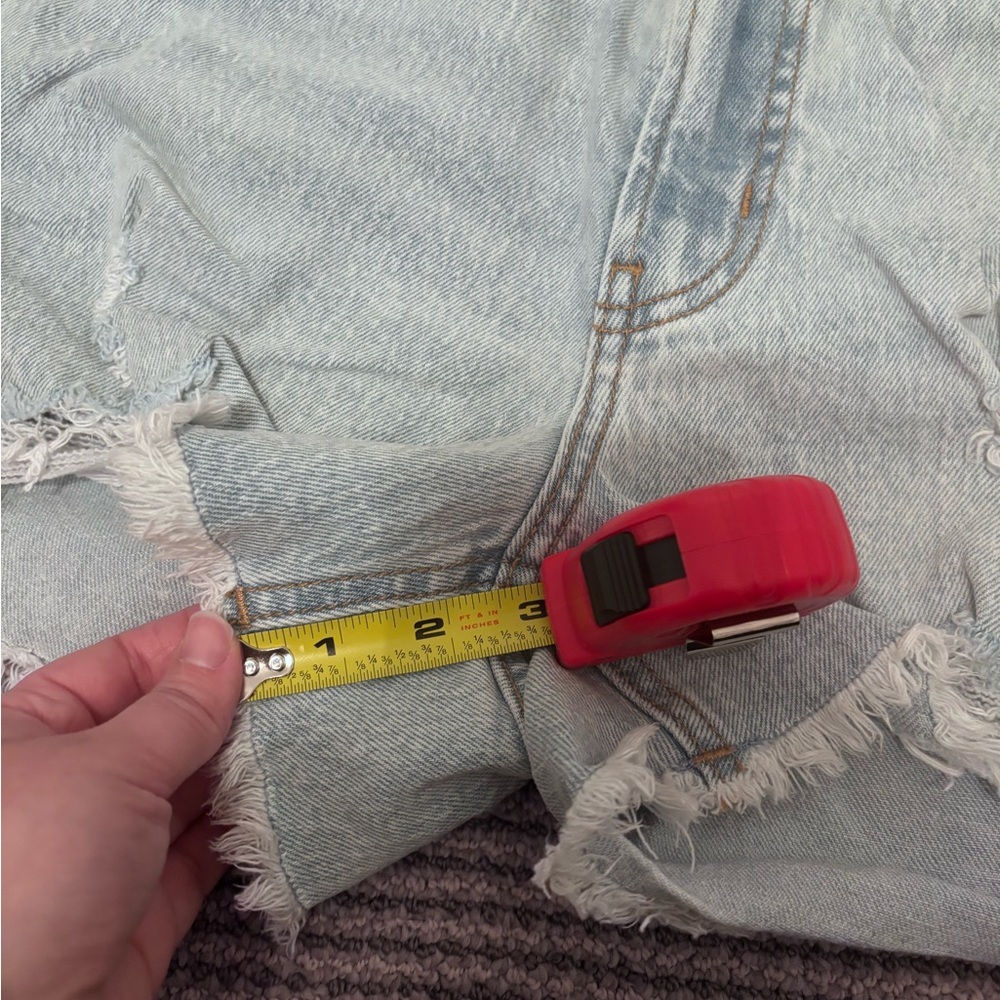 Old Navy Distressed Denim Shorts - Picture 6 of 6